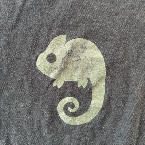 Gildan Black Graphic Tee - Small - Picture 5 of 5